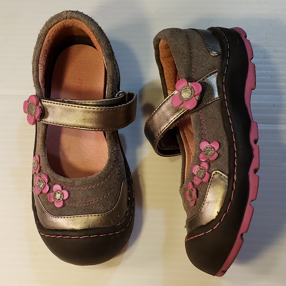 jumping jacks mary jane shoes